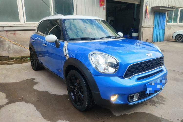 Used MINI Countryman  Front Right 45 Deg
