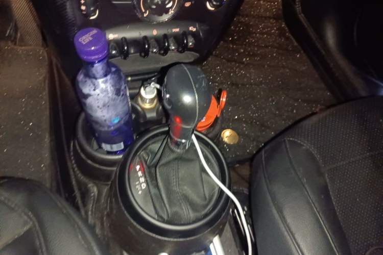 Used MINI Countryman 2013 1.6T COOPER ALL4 Fun Gear Lever