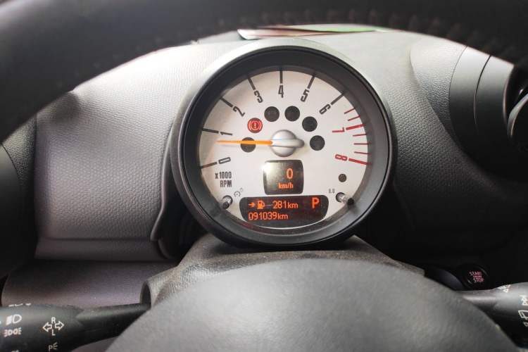 Used MINI Countryman 2013 1.6T COOPER ALL4 Fun Instrument Cluster