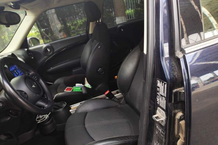 Used MINI Countryman 2013 1.6T COOPER ALL4 Fun Left Front Seat