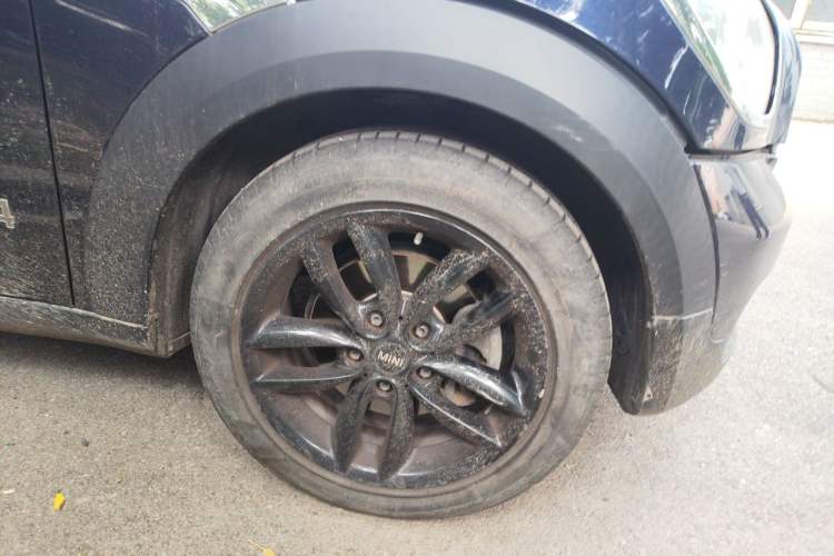 Used MINI Countryman 2013 1.6T COOPER ALL4 Fun Right Front Wheel Hub
