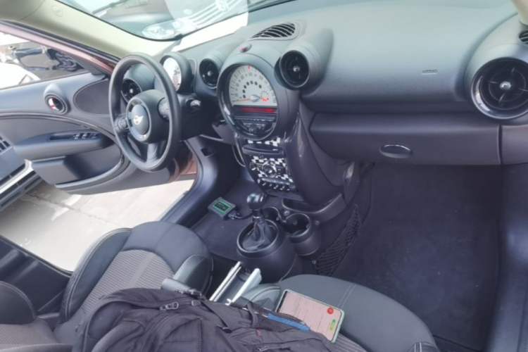 Used MINI Countryman 2013 1.6T COOPER ALL4 Fun Center Console