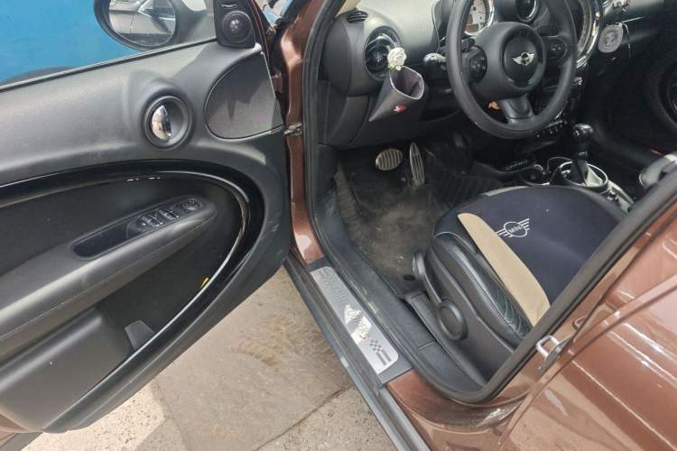 Used MINI Countryman 2013 1.6T COOPER S ALL4 Ski Edition Driver Seat