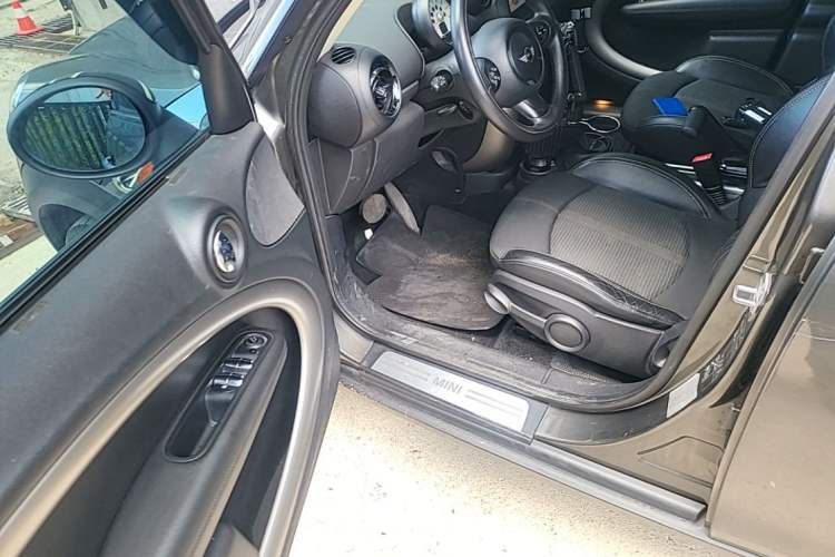 Used MINI Countryman 2013 1.6T COOPER ALL4 Excitement Driver Seat