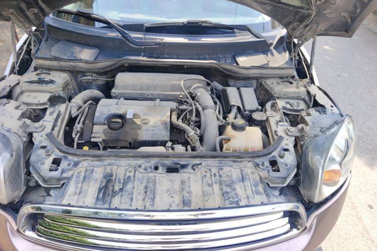 Used MINI Countryman 2013 1.6T COOPER ALL4 Fun Engine Bay