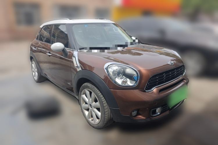 Used MINI Countryman 2013 1.6T COOPER S ALL4 Ski Edition Front Right 45 Deg