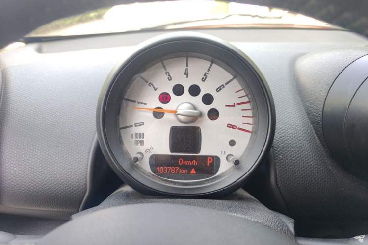 Used MINI Countryman 2013 1.6T COOPER ALL4 Fun Instrument Cluster