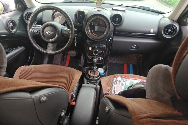 Used MINI Countryman 2013 1.6T COOPER ALL4 Excitement Center Console