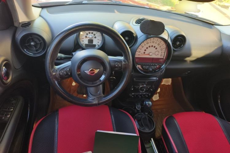 Used MINI Countryman 2013 1.6T COOPER ALL4 Fun Center Console