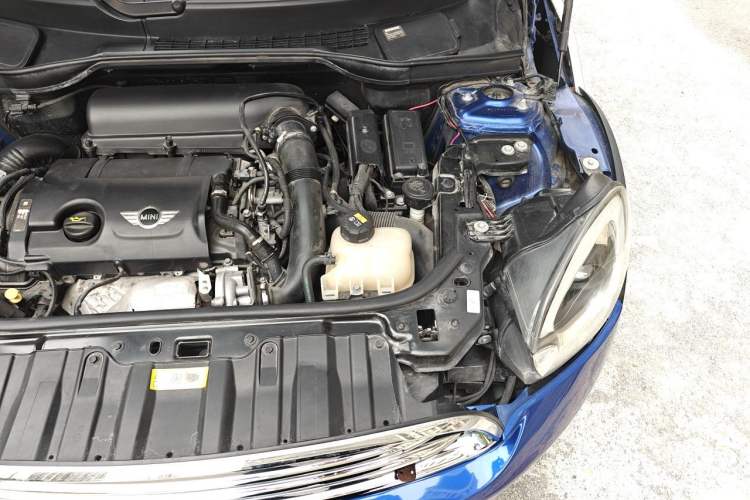 Used MINI Countryman 2013 1.6T COOPER ALL4 Excitement Engine Bay Left