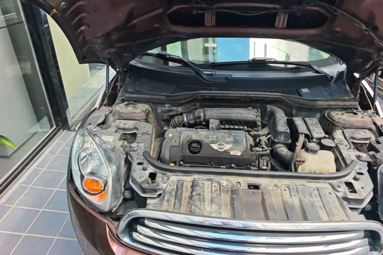 Used MINI Countryman 2013 1.6T COOPER ALL4 Fun Engine Bay Right