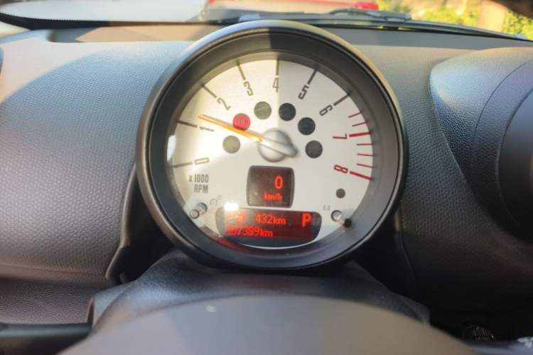 Used MINI Countryman 2013 1.6T COOPER ALL4 Fun Instrument Cluster