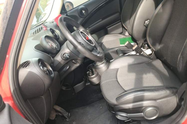 Used MINI Countryman 2013 1.6T COOPER ALL4 Fun Left Front Seat
