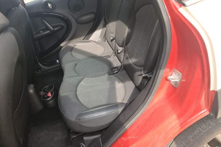 Used MINI Countryman 2013 1.6T COOPER ALL4 Fun Left Rear Seat