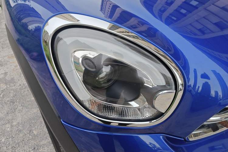 Used MINI Countryman 2013 1.6T COOPER ALL4 Excitement Right Front Headlight