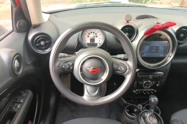 Used MINI Countryman 2013 1.6T COOPER ALL4 Fun Steering Wheel