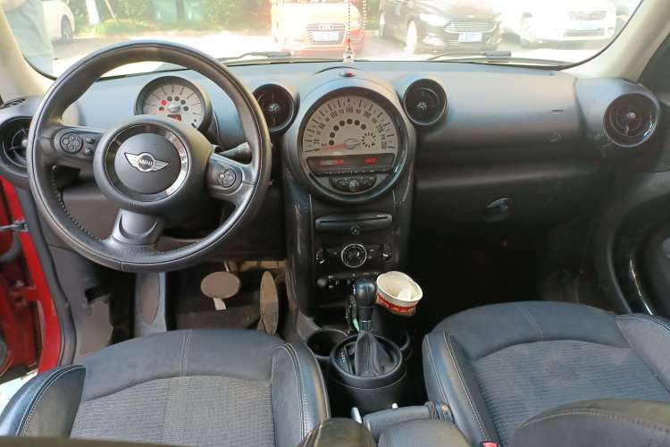 Used MINI Countryman 2013 1.6T COOPER ALL4 Fun Center Console