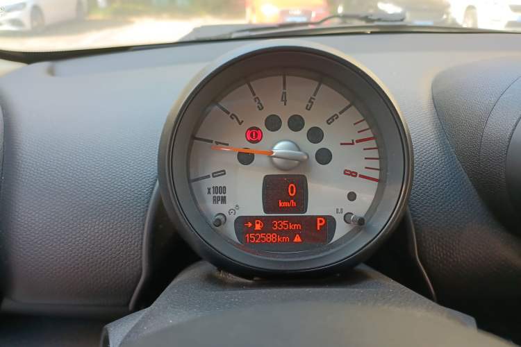 Used MINI Countryman 2013 1.6T COOPER ALL4 Fun Instrument Cluster