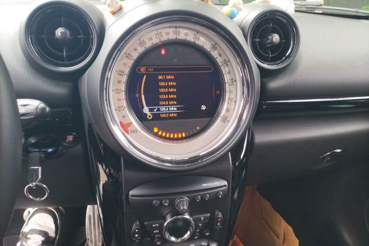 Used MINI Countryman 2013 1.6T COOPER S ALL4 Ski Edition Audio And AC Panel