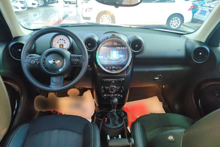 Used MINI Countryman 2013 1.6T COOPER ALL4 Fun Center Console