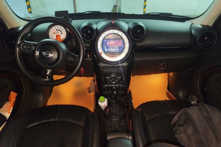 Used MINI Countryman 2013 1.6T COOPER ALL4 Excitement Center Console