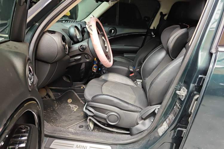 Used MINI Countryman 2013 1.6T COOPER ALL4 Fun Driver Seat