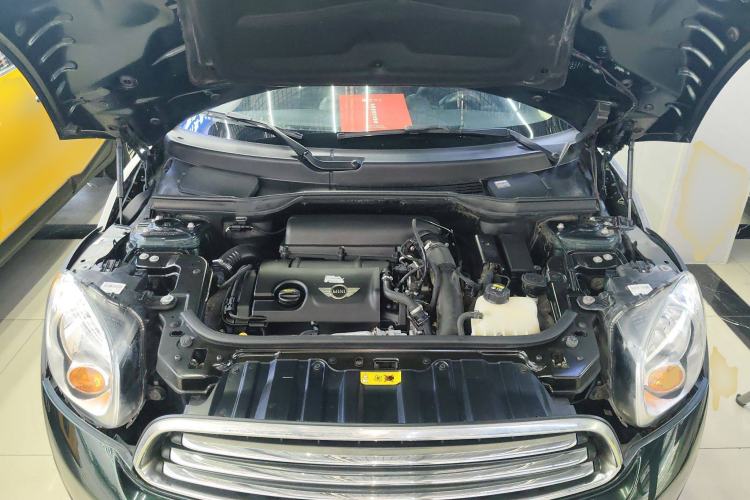 Used MINI Countryman 2013 1.6T COOPER ALL4 Fun Engine Bay