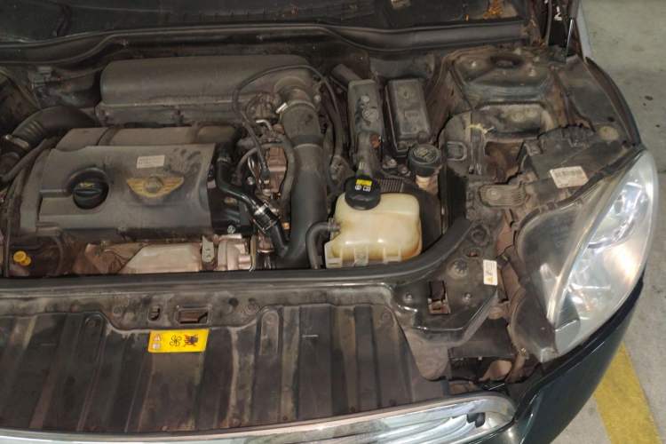 Used MINI Countryman 2013 1.6T COOPER ALL4 Excitement Engine Bay Left