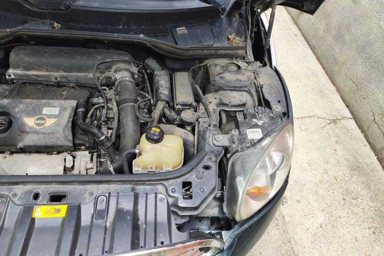 Used MINI Countryman 2013 1.6T COOPER ALL4 Fun Engine Bay Left