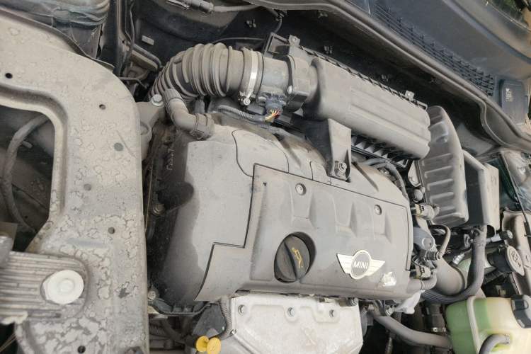 Used MINI Countryman 2013 1.6T COOPER ALL4 Fun Engine Bay Right