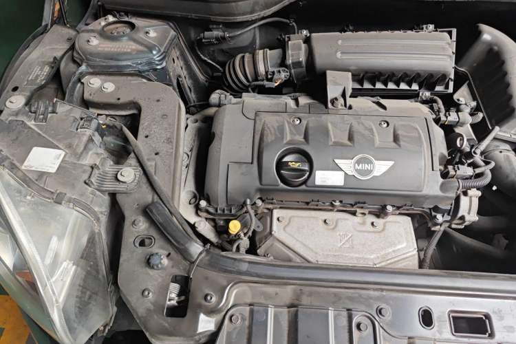 Used MINI Countryman 2013 1.6T COOPER ALL4 Fun Engine Bay Right