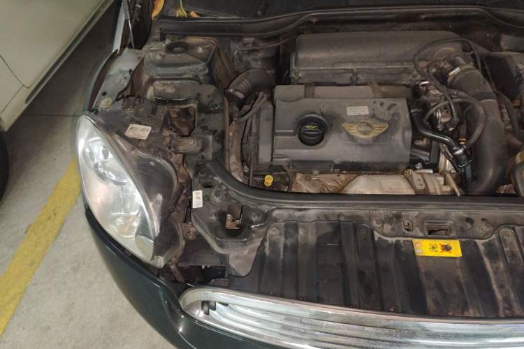 Used MINI Countryman 2013 1.6T COOPER ALL4 Excitement Engine Bay Right