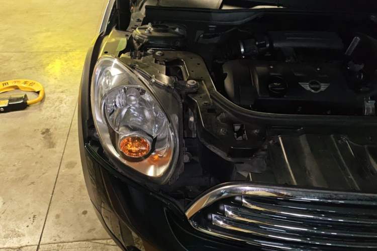 Used MINI Countryman 2013 1.6T COOPER ALL4 Fun Engine Bay Right