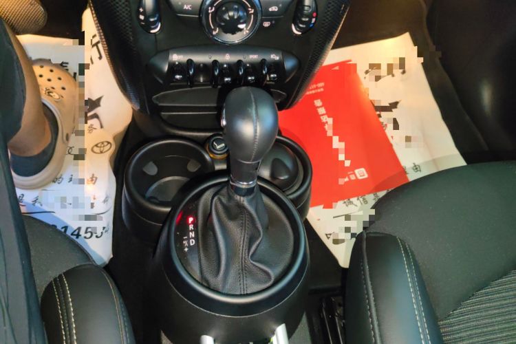 Used MINI Countryman 2013 1.6T COOPER ALL4 Fun Gear Lever