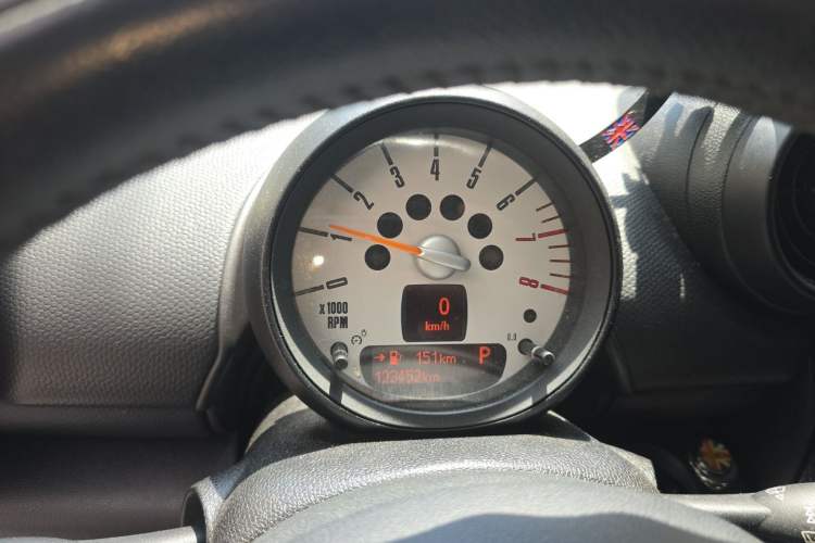 Used MINI Countryman 2013 1.6T COOPER ALL4 Fun Instrument Cluster