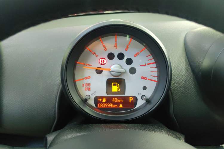 Used MINI Countryman 2013 1.6T COOPER ALL4 Fun Instrument Cluster