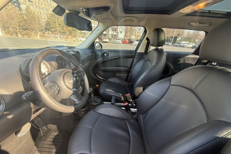 Used MINI Countryman 2013 1.6T COOPER ALL4 Fun Interior 2