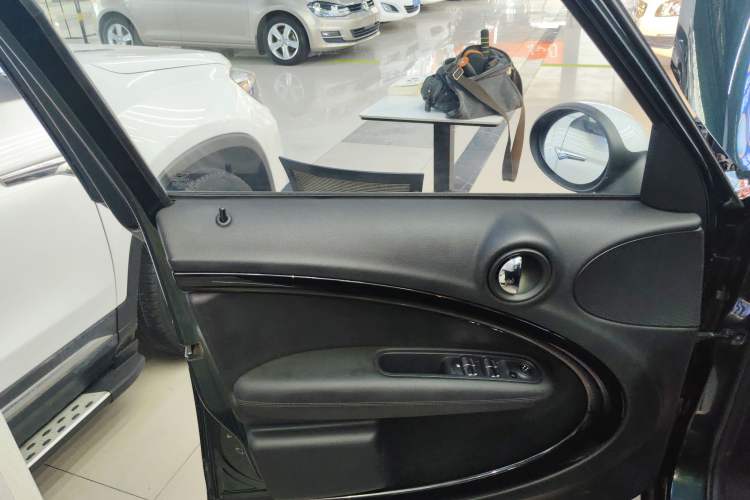 Used MINI Countryman 2013 1.6T COOPER ALL4 Fun Left Front Door Interior