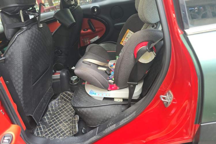 Used MINI Countryman 2013 1.6T COOPER ALL4 Fun Left Rear Seat