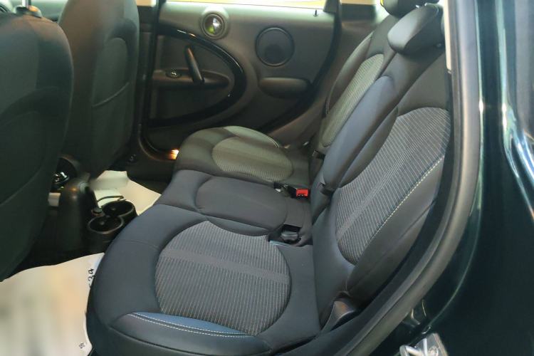 Used MINI Countryman 2013 1.6T COOPER ALL4 Fun Left Rear Seat