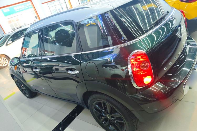 Used MINI Countryman 2013 1.6T COOPER ALL4 Fun Left Side