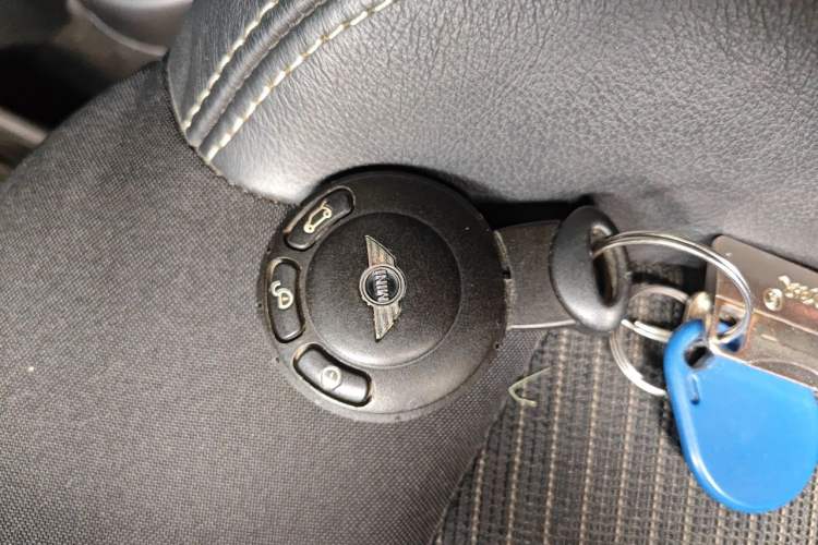 Used MINI Countryman 2013 1.6T COOPER ALL4 Fun Vehicle Key