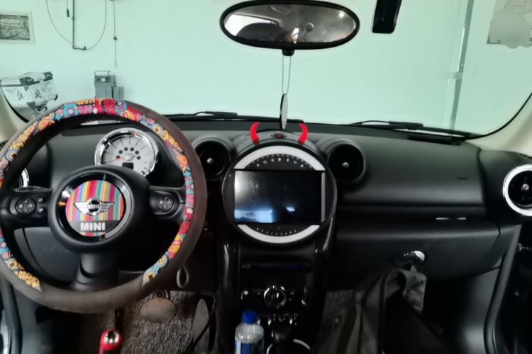 Used MINI Countryman 2013 1.6T COOPER ALL4 Fun Center Console