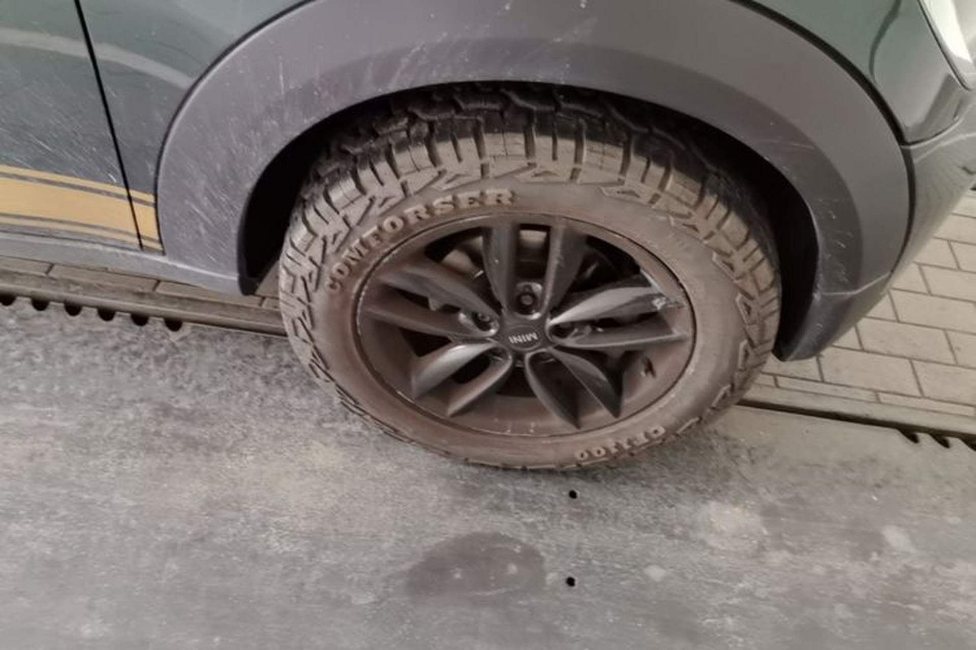 Used MINI Countryman 2013 1.6T COOPER ALL4 Fun Right Front Wheel Hub