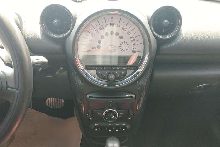 Used MINI Countryman 2013 1.6T COOPER ALL4 Fun Audio And AC Panel