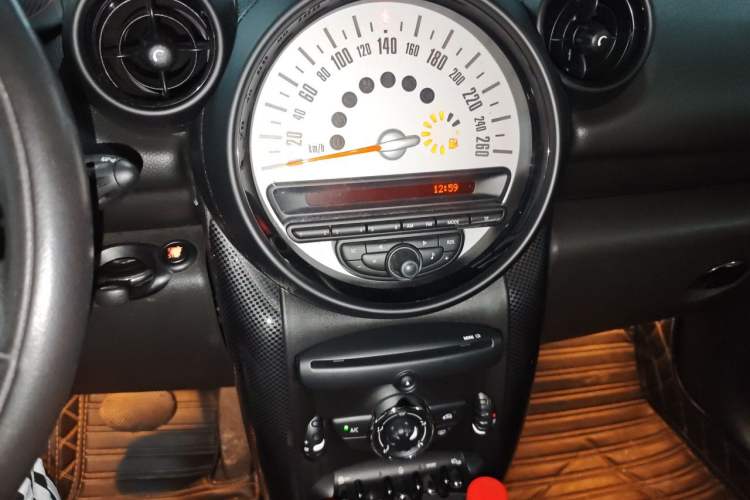 Used MINI Countryman 2013 1.6T COOPER ALL4 Fun Audio And AC Panel