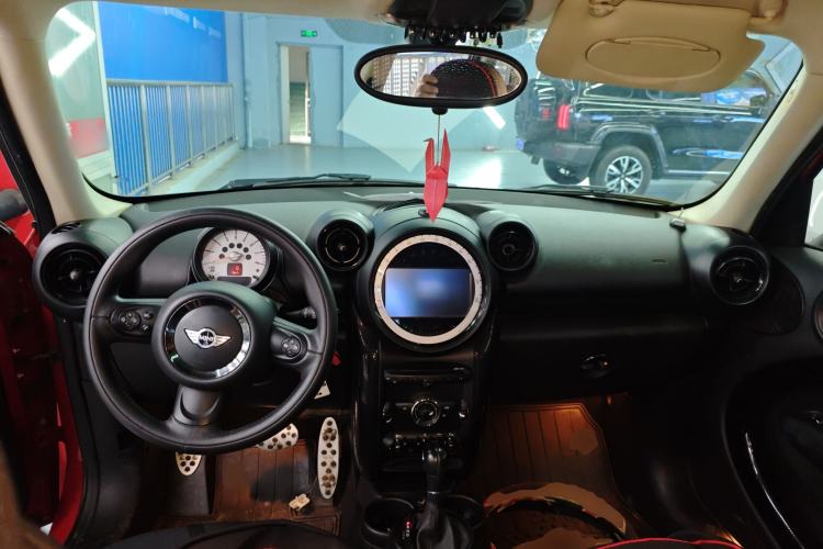 Used MINI Countryman 2013 1.6T COOPER ALL4 Fun Center Console