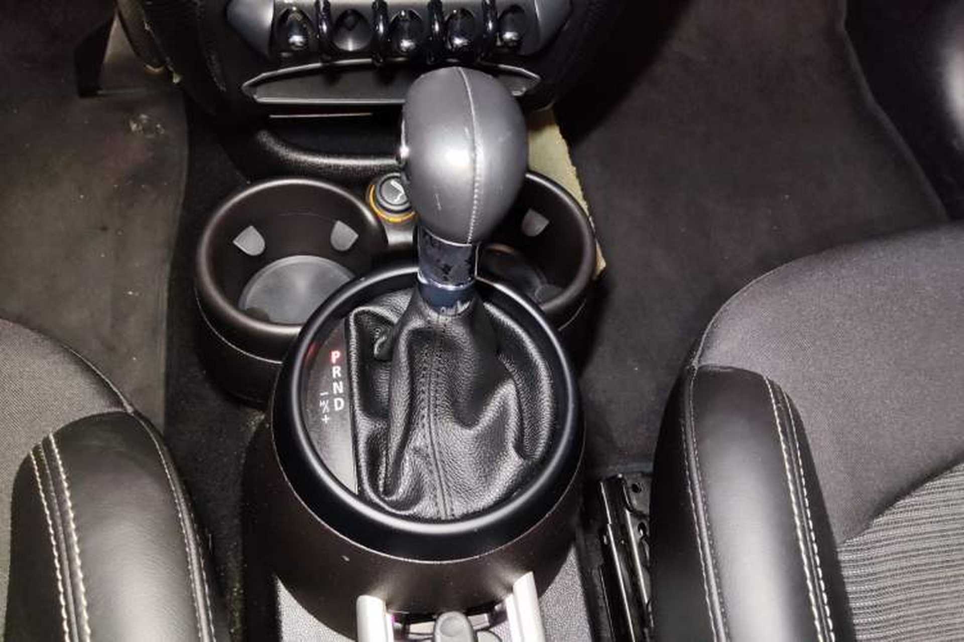 Used MINI Countryman 2013 1.6T COOPER ALL4 Fun Gear Lever