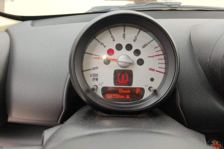 Used MINI Countryman 2013 1.6T COOPER ALL4 Fun Instrument Cluster