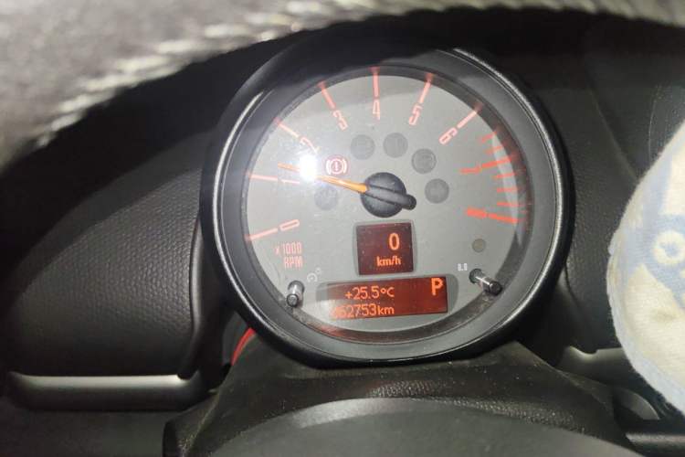 Used MINI Countryman 2013 1.6T COOPER ALL4 Fun Instrument Cluster